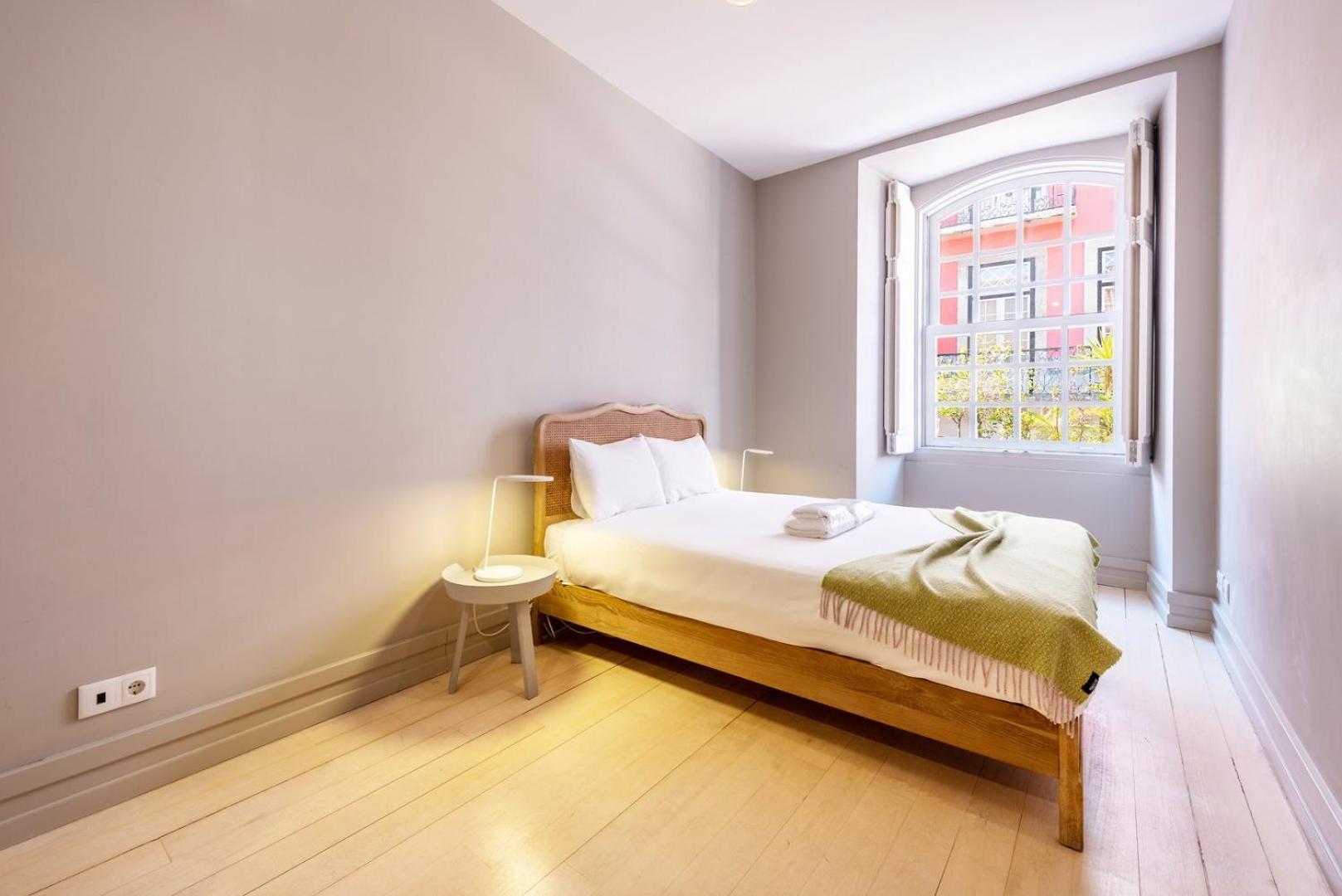 Guestready - Newly Renovated Chiado Haven Apartment Lisbon Bagian luar foto