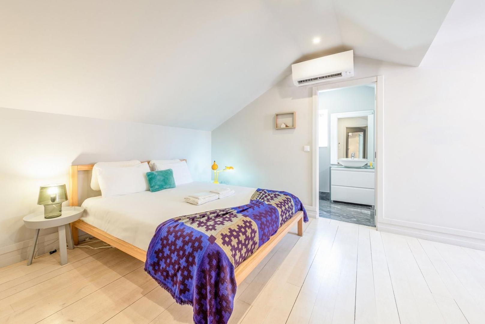 Guestready - Newly Renovated Chiado Haven Apartment Lisbon Bagian luar foto